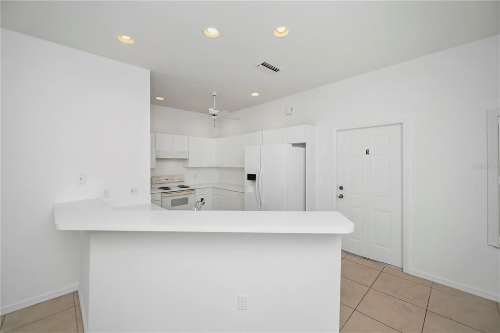 Activo con contrato: $229,900 (2 camas, 2 baños, 1190 Pies cuadrados)