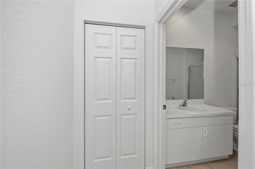 Activo con contrato: $229,900 (2 camas, 2 baños, 1190 Pies cuadrados)