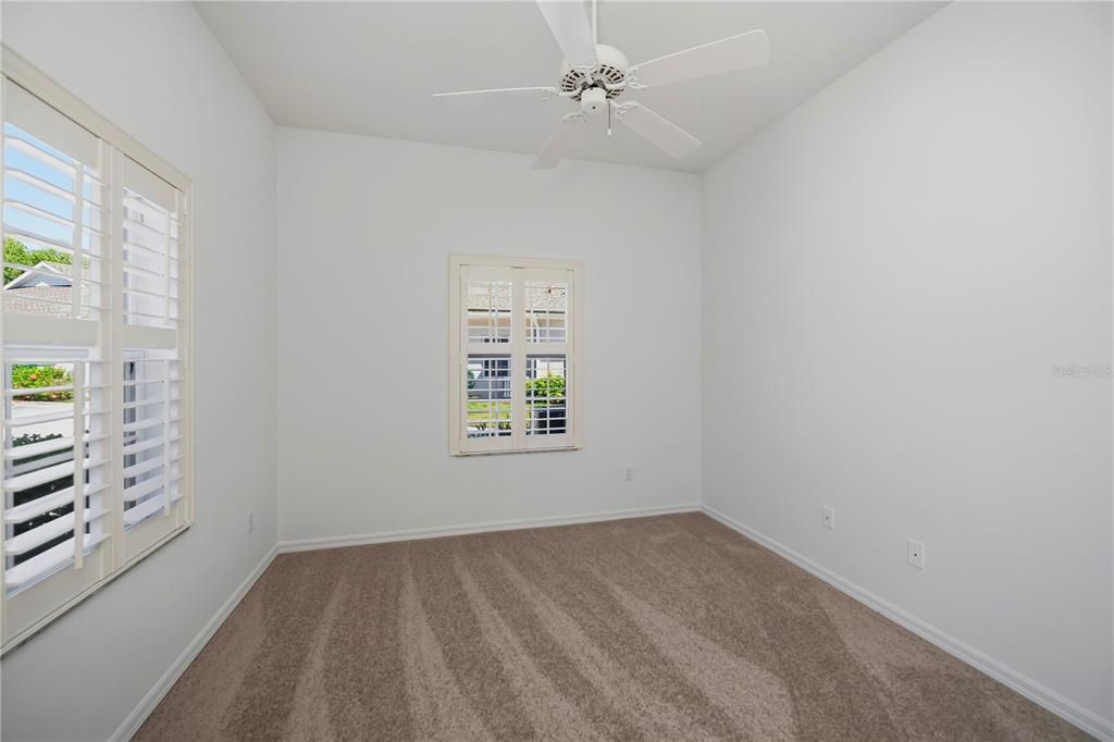Activo con contrato: $229,900 (2 camas, 2 baños, 1190 Pies cuadrados)