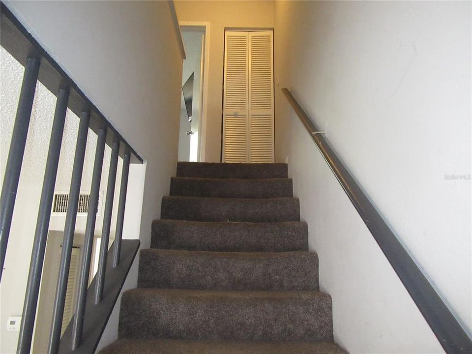 For Sale: $145,000 (2 beds, 1 baths, 936 Square Feet)