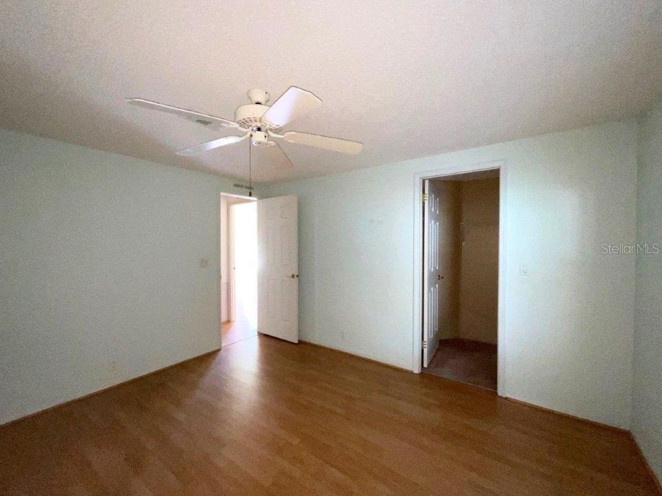 На продажу: $234,900 (2 спален, 2 ванн, 1623 Квадратных фут)