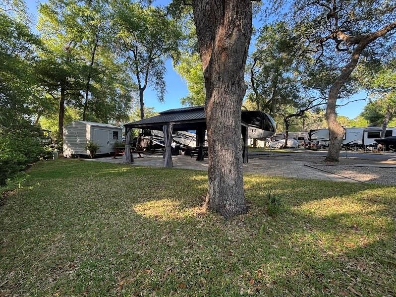 На продажу: $130,000 (0.17 acres)
