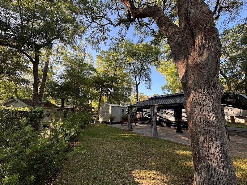 На продажу: $130,000 (0.17 acres)