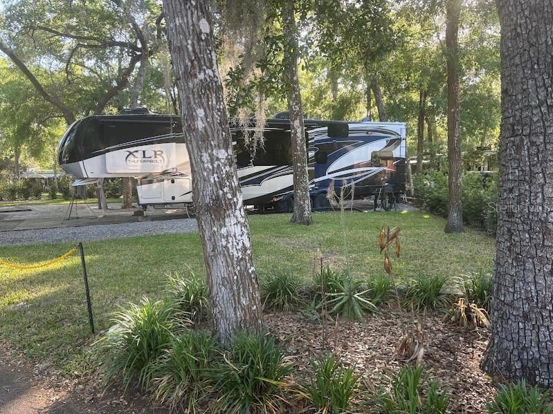 На продажу: $130,000 (0.17 acres)