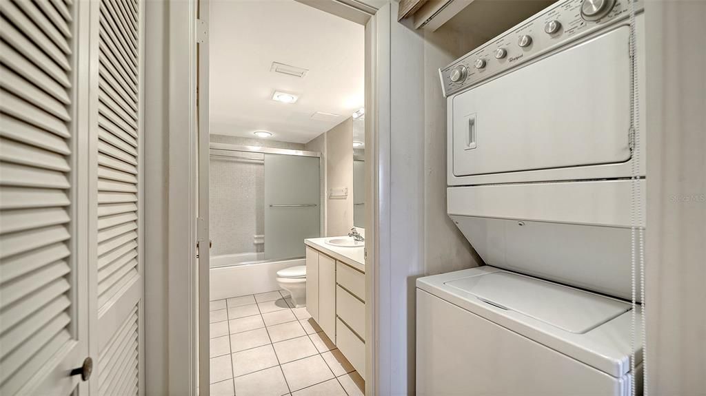 For Sale: $795,000 (2 beds, 2 baths, 1257 Square Feet)