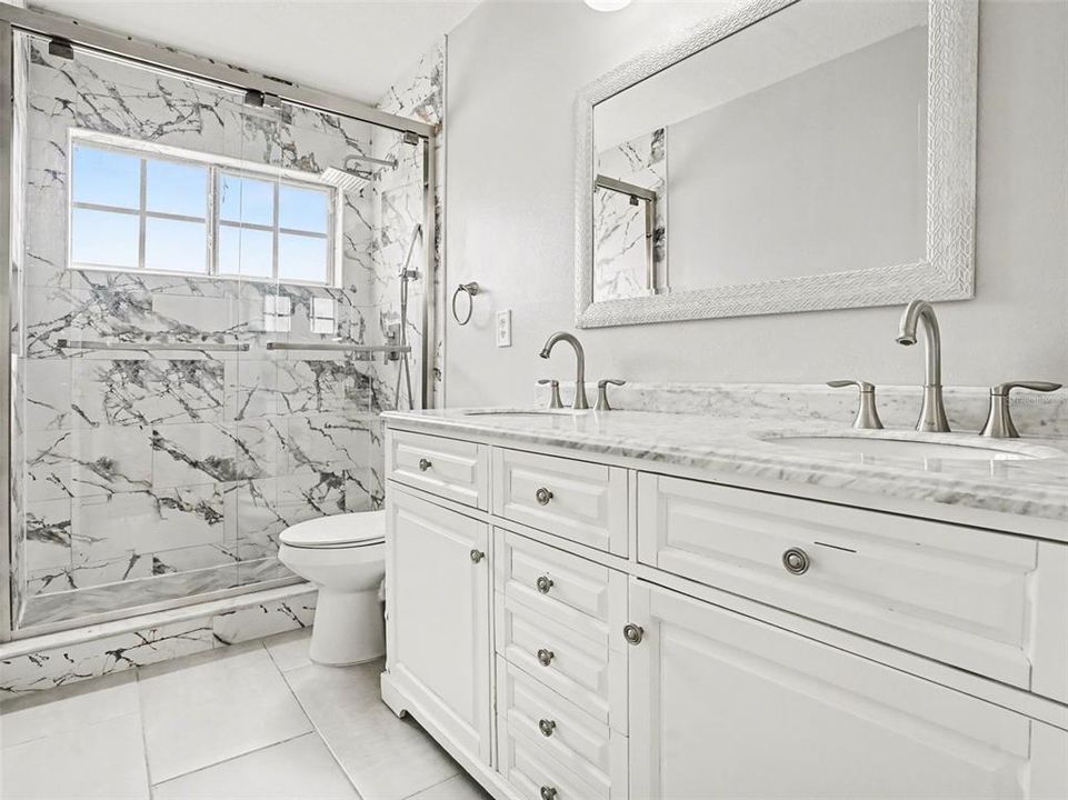 Activo con contrato: $579,900 (4 camas, 2 baños, 2300 Pies cuadrados)