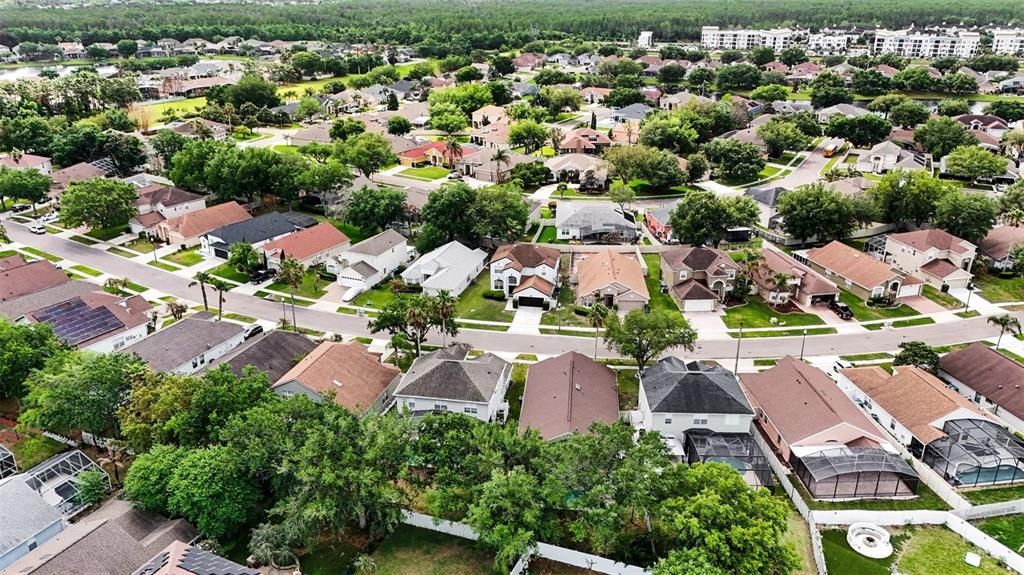 Activo con contrato: $579,900 (4 camas, 2 baños, 2300 Pies cuadrados)