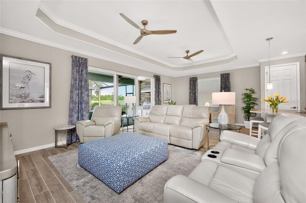 For Sale: $680,000 (2 beds, 2 baths, 1874 Square Feet)