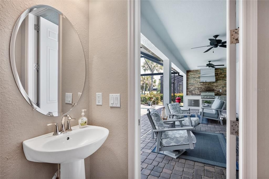 For Sale: $680,000 (2 beds, 2 baths, 1874 Square Feet)