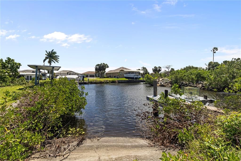 For Rent: $2,300 (2 beds, 2 baths, 1228 Square Feet)