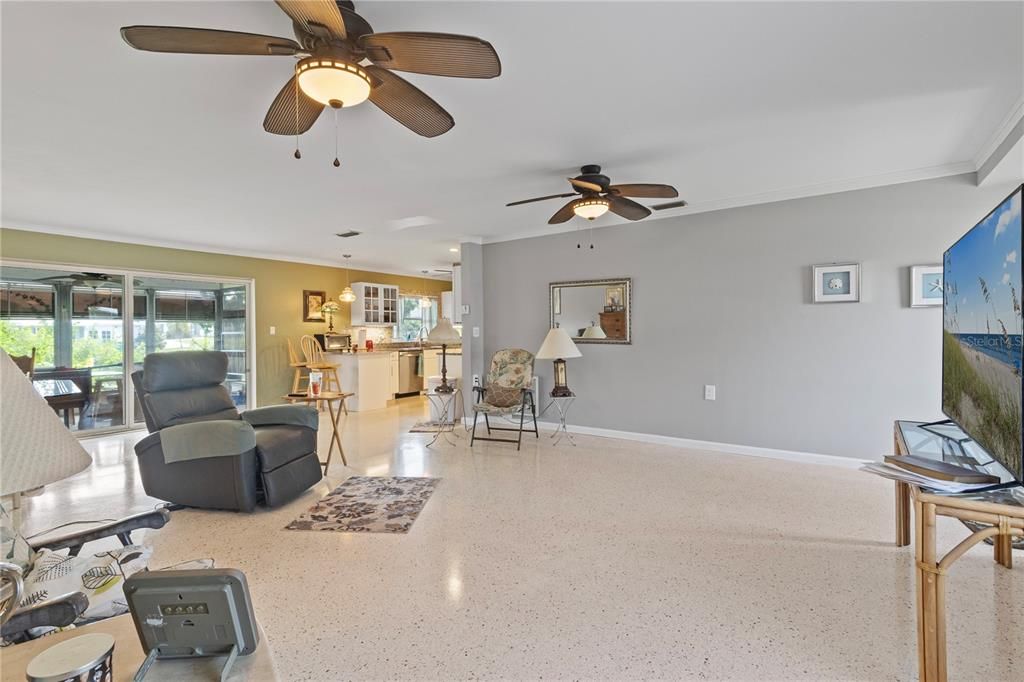 For Rent: $2,300 (2 beds, 2 baths, 1228 Square Feet)