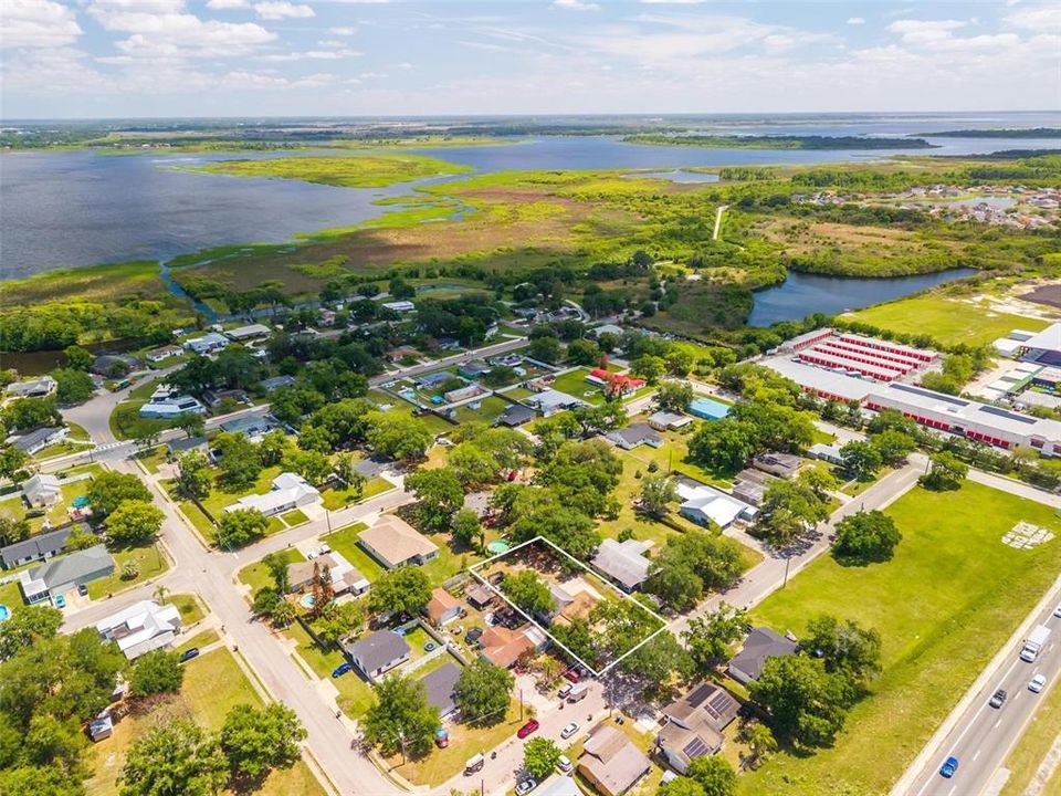 Activo con contrato: $310,000 (3 camas, 2 baños, 1474 Pies cuadrados)