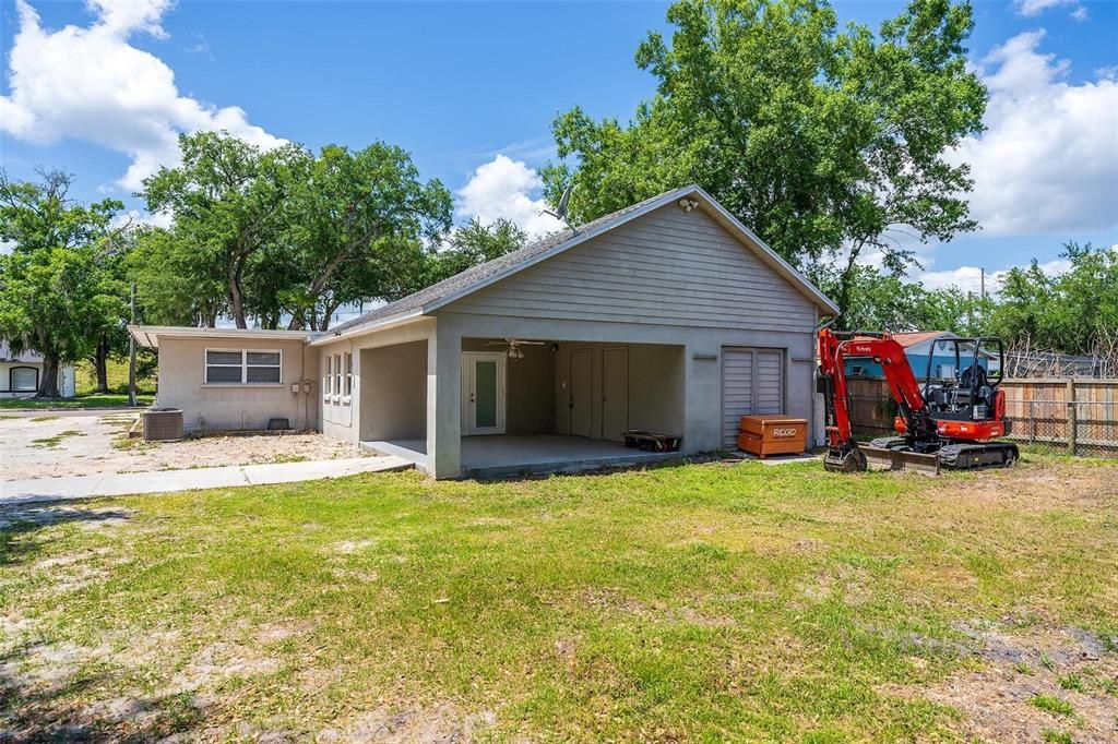 Activo con contrato: $310,000 (3 camas, 2 baños, 1474 Pies cuadrados)