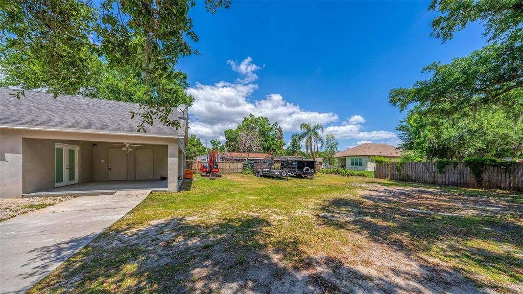 Activo con contrato: $310,000 (3 camas, 2 baños, 1474 Pies cuadrados)