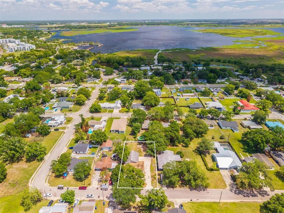 Activo con contrato: $310,000 (3 camas, 2 baños, 1474 Pies cuadrados)