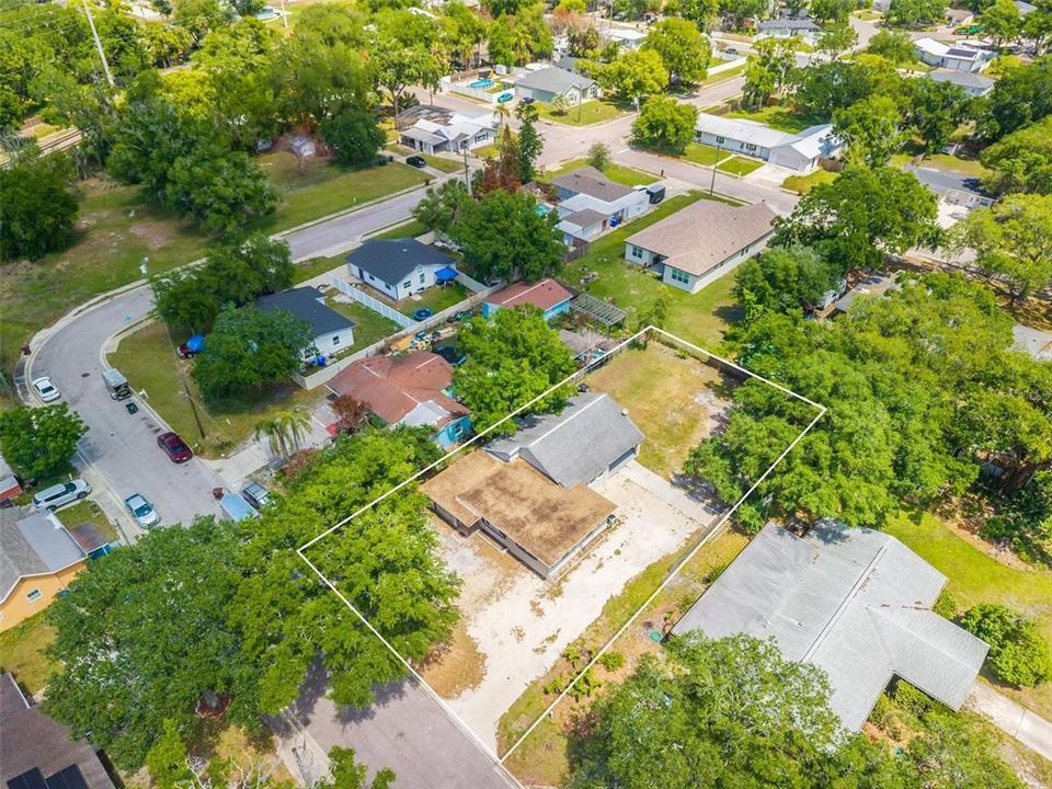 Activo con contrato: $310,000 (3 camas, 2 baños, 1474 Pies cuadrados)