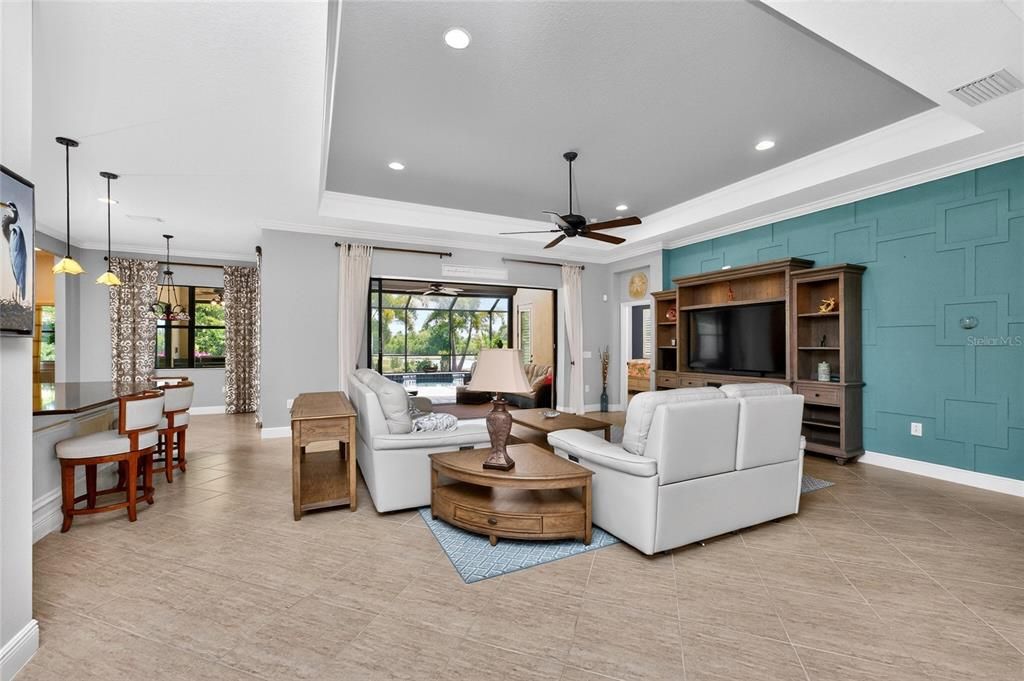 Active With Contract: $849,000 (3 beds, 3 baths, 3214 Square Feet)