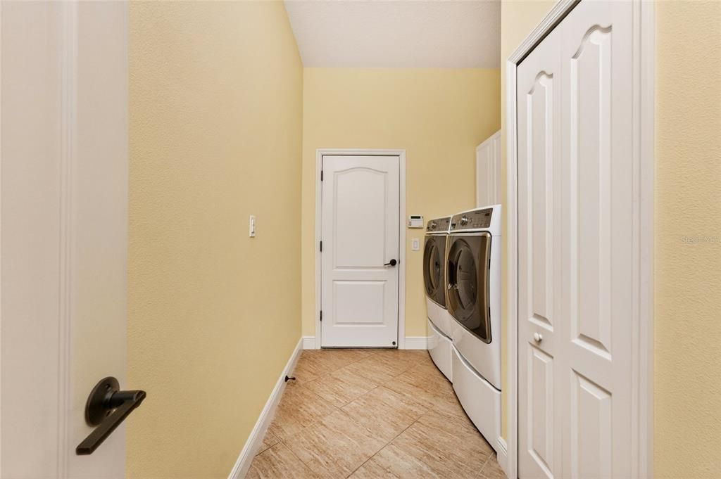 Active With Contract: $849,000 (3 beds, 3 baths, 3214 Square Feet)