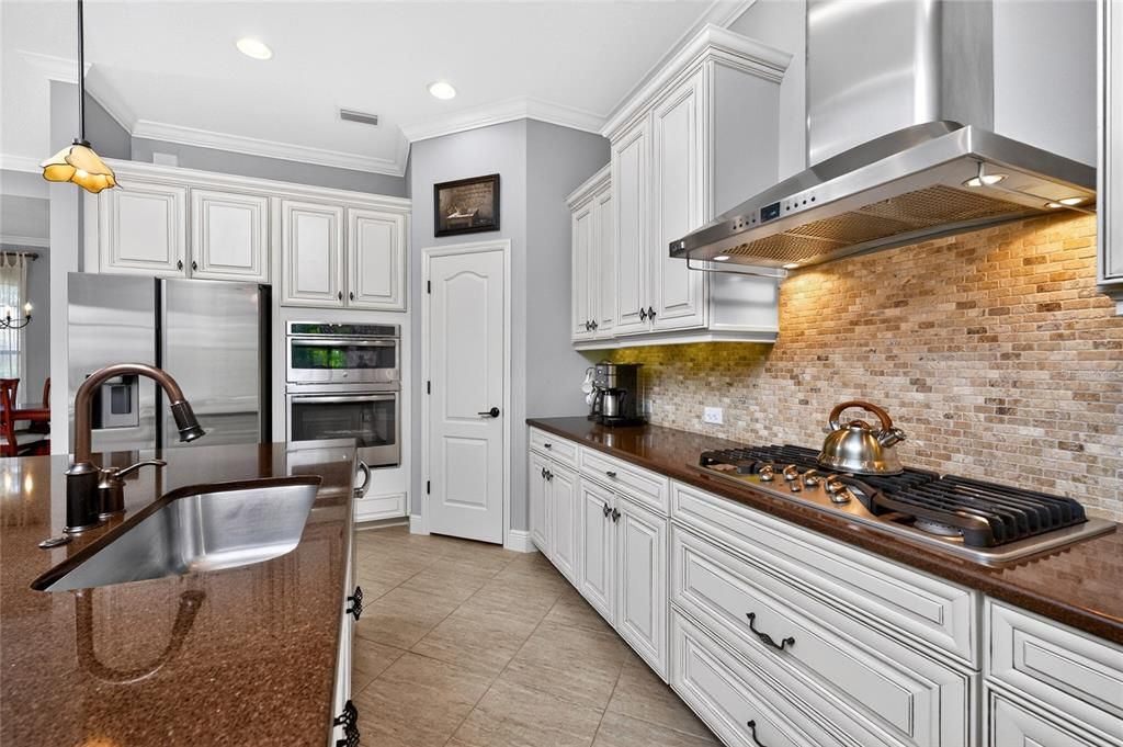 Active With Contract: $849,000 (3 beds, 3 baths, 3214 Square Feet)