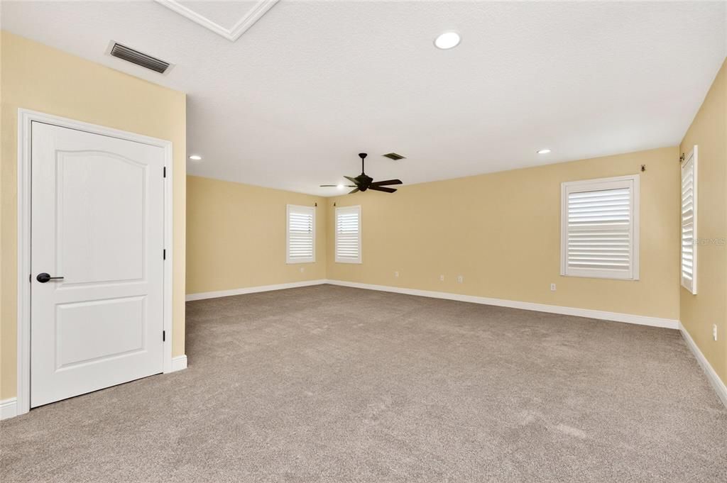 Active With Contract: $849,000 (3 beds, 3 baths, 3214 Square Feet)