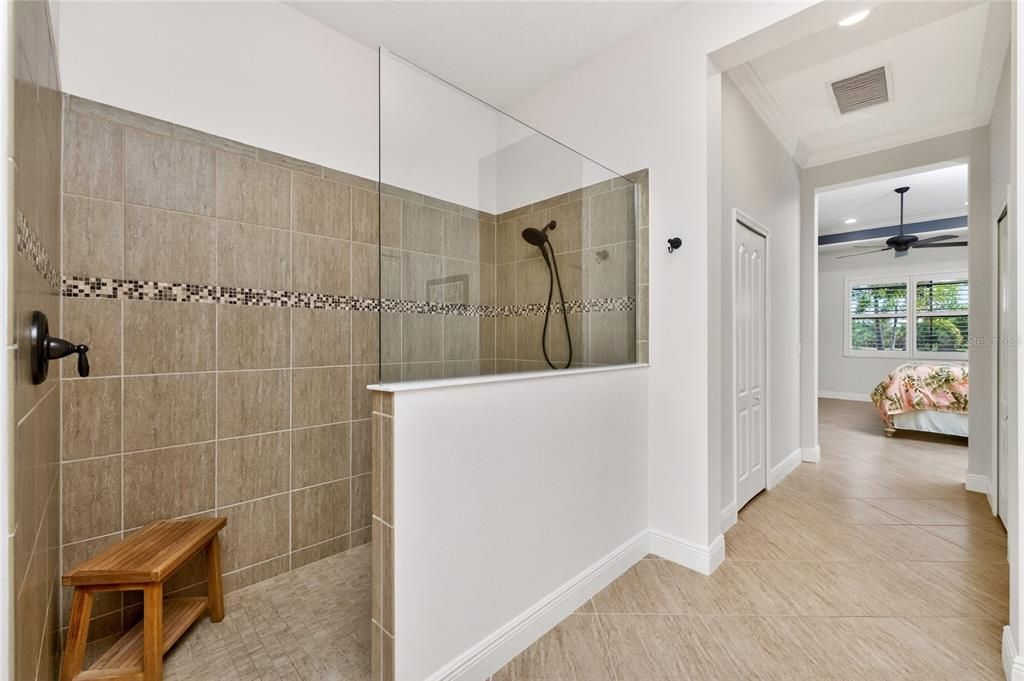 Active With Contract: $849,000 (3 beds, 3 baths, 3214 Square Feet)
