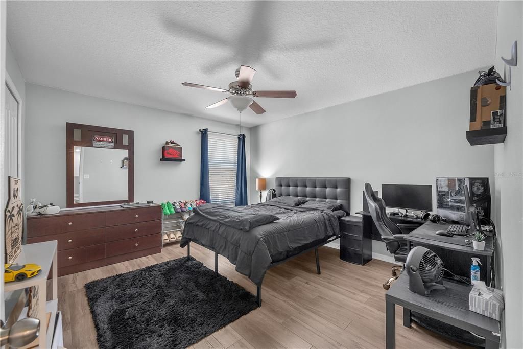 Active With Contract: $439,900 (3 beds, 2 baths, 2373 Square Feet)