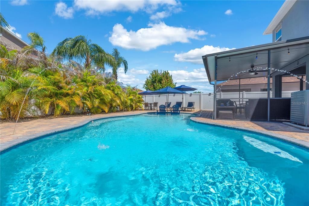 Active With Contract: $439,900 (3 beds, 2 baths, 2373 Square Feet)