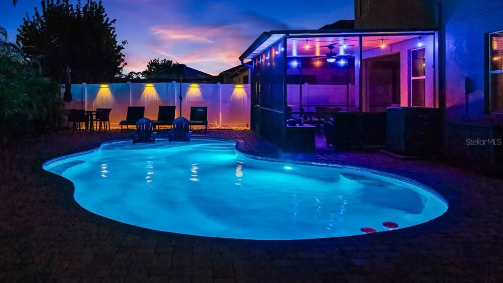 Active With Contract: $439,900 (3 beds, 2 baths, 2373 Square Feet)