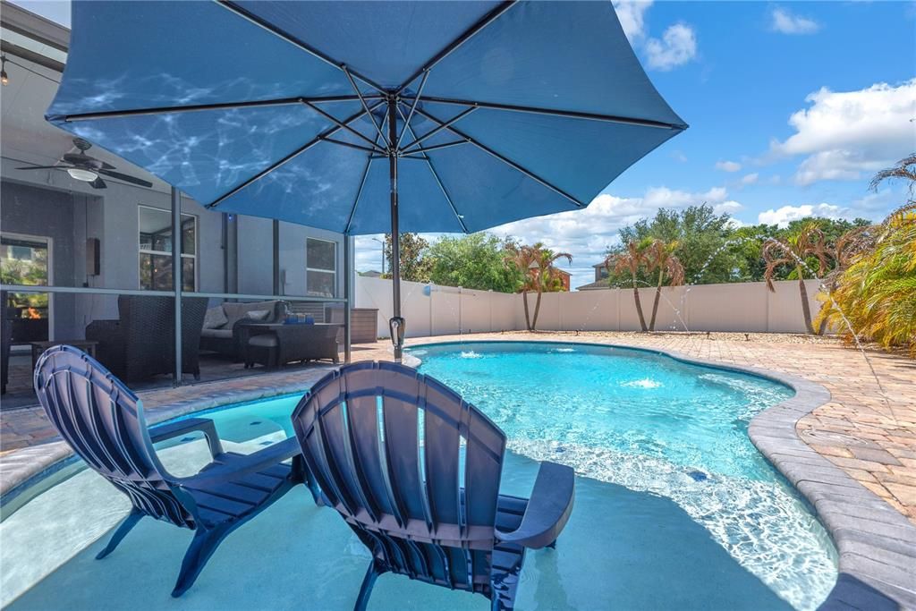 Active With Contract: $439,900 (3 beds, 2 baths, 2373 Square Feet)