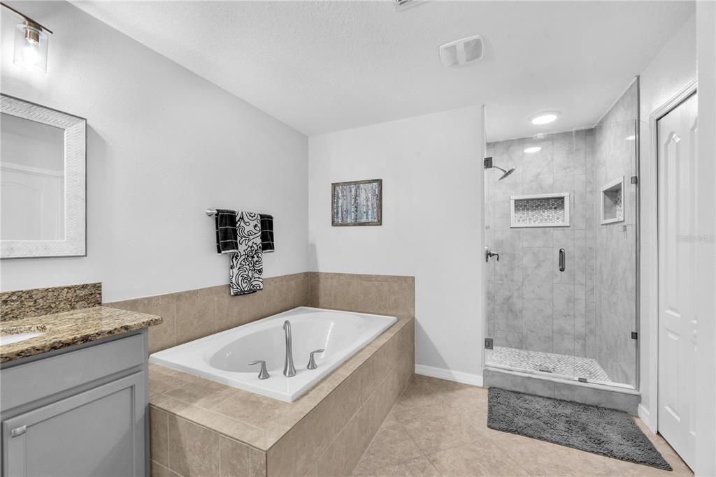 Active With Contract: $439,900 (3 beds, 2 baths, 2373 Square Feet)
