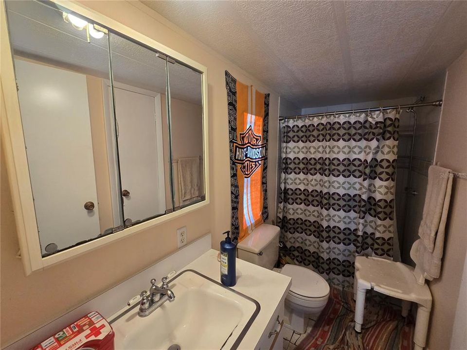 En Venta: $152,000 (3 camas, 2 baños, 1706 Pies cuadrados)