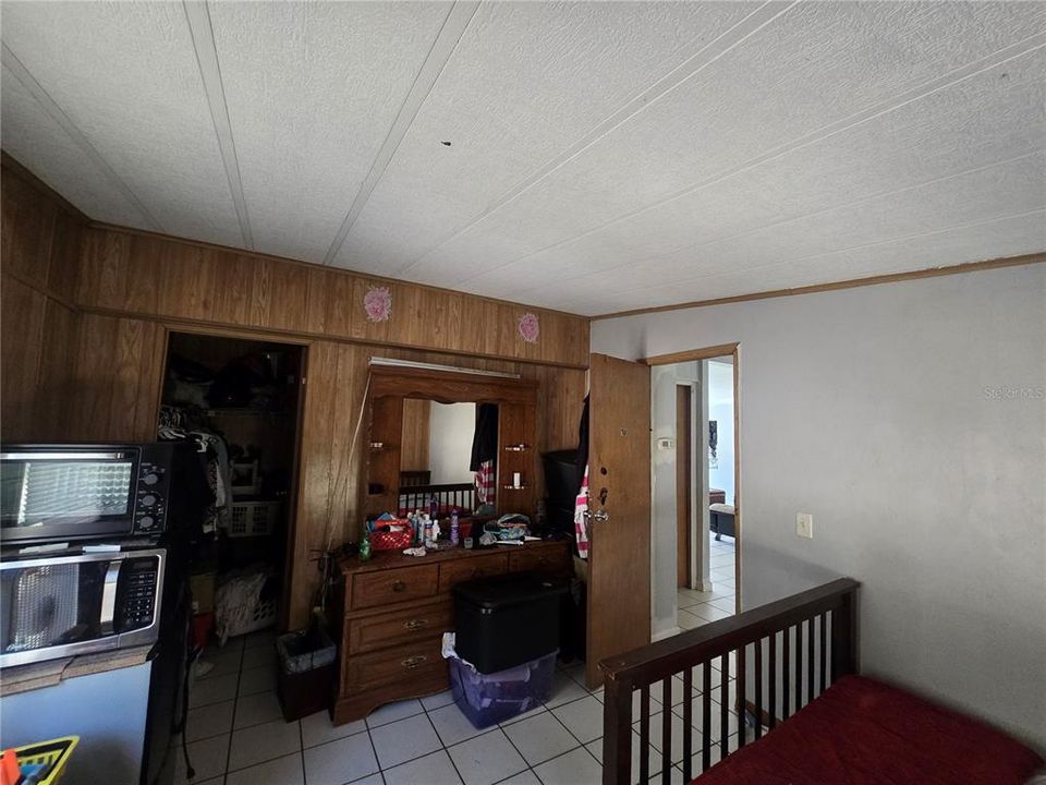 En Venta: $152,000 (3 camas, 2 baños, 1706 Pies cuadrados)
