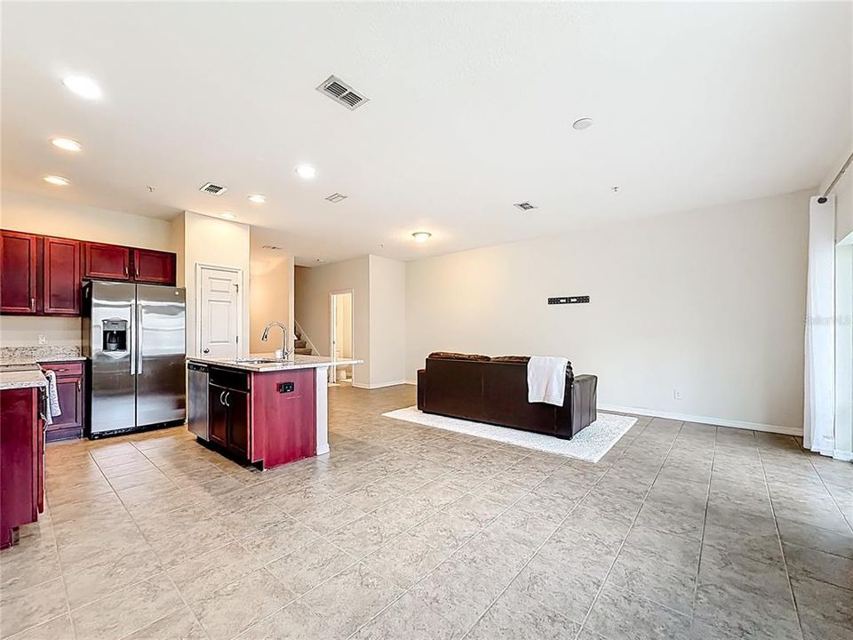 En Venta: $314,000 (3 camas, 2 baños, 1551 Pies cuadrados)