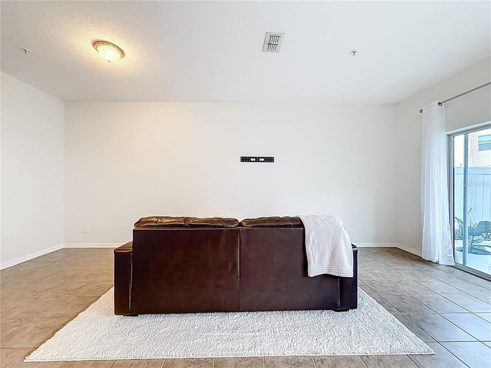 En Venta: $314,000 (3 camas, 2 baños, 1551 Pies cuadrados)