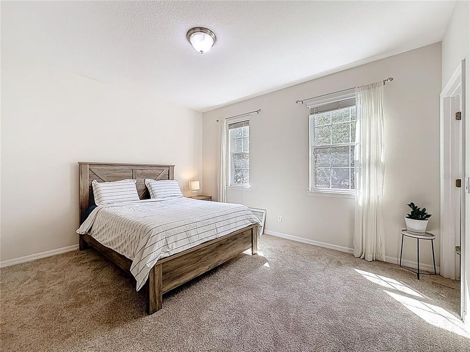 En Venta: $314,000 (3 camas, 2 baños, 1551 Pies cuadrados)
