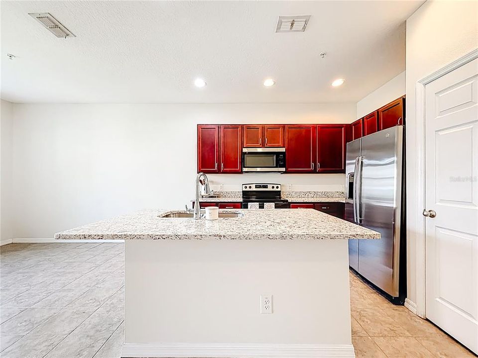 En Venta: $314,000 (3 camas, 2 baños, 1551 Pies cuadrados)