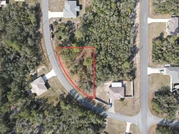 На продажу: $36,900 (0.28 acres)