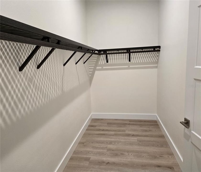 For Rent: $3,350 (3 beds, 2 baths, 2294 Square Feet)