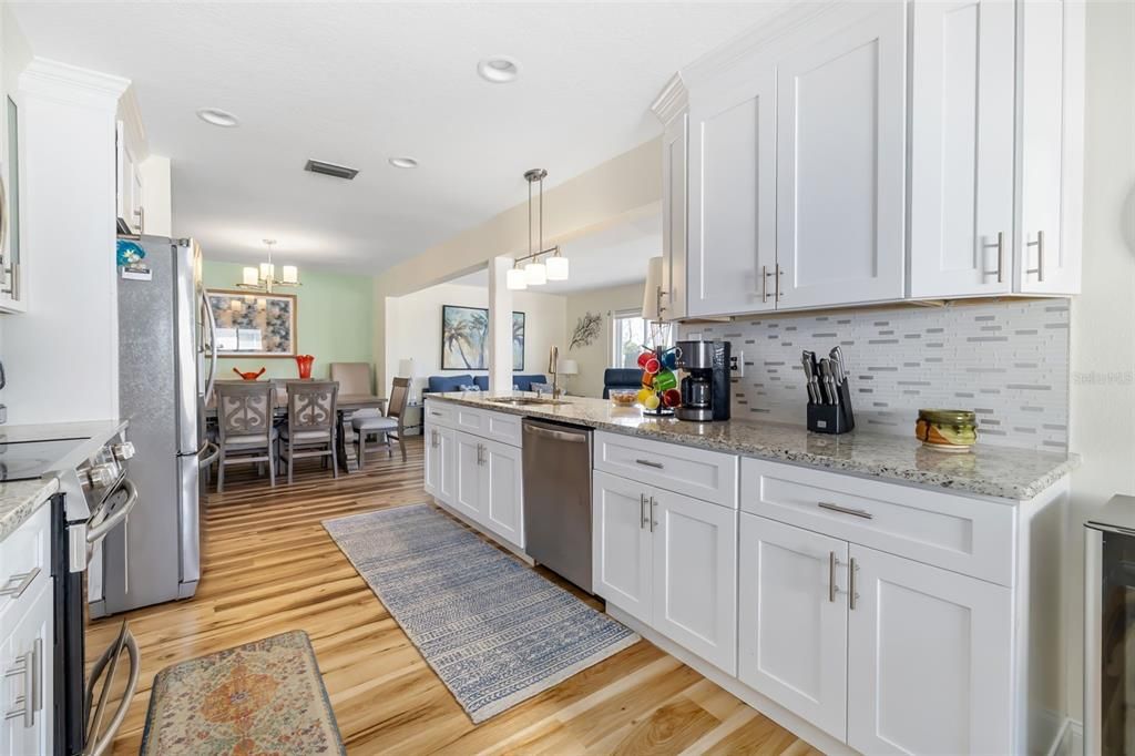 Active With Contract: $456,000 (2 beds, 2 baths, 1539 Square Feet)