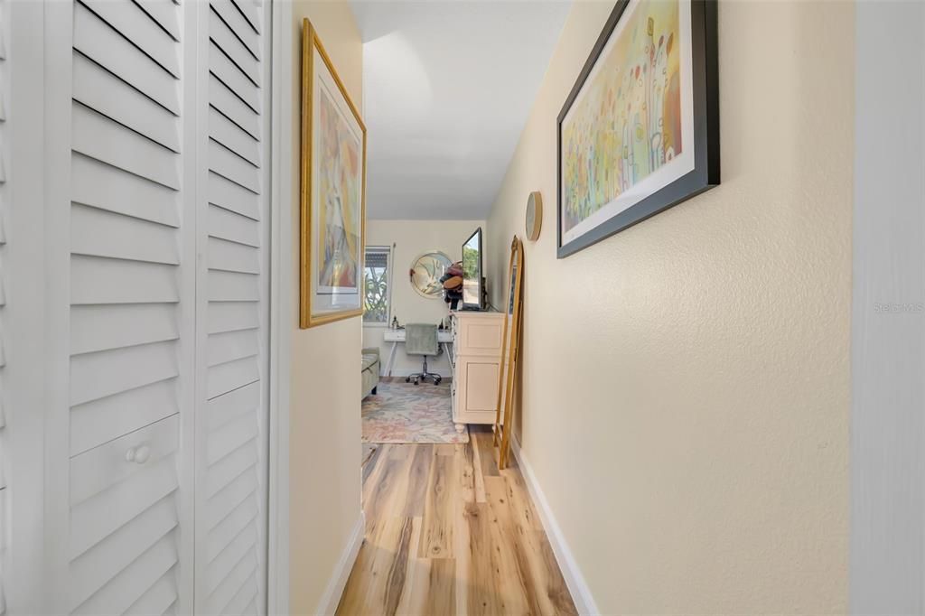 Active With Contract: $456,000 (2 beds, 2 baths, 1539 Square Feet)