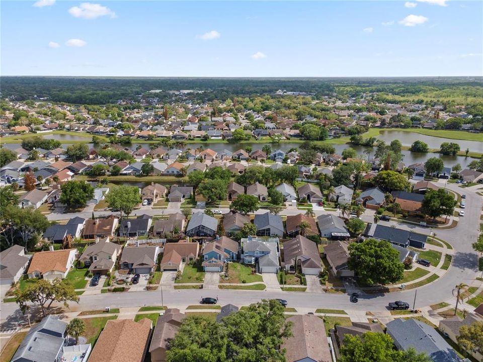 Active With Contract: $430,900 (4 beds, 2 baths, 1949 Square Feet)