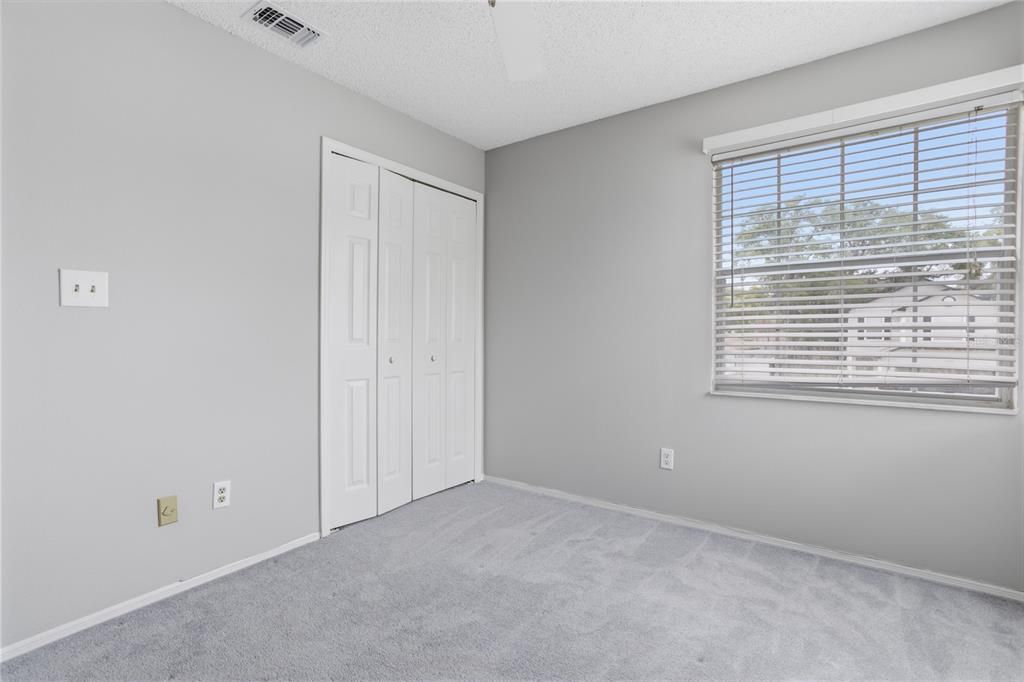 Active With Contract: $430,900 (4 beds, 2 baths, 1949 Square Feet)