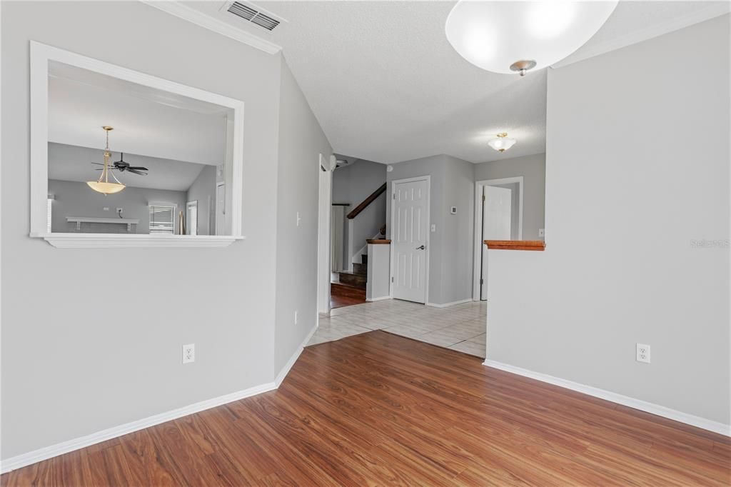 Active With Contract: $430,900 (4 beds, 2 baths, 1949 Square Feet)