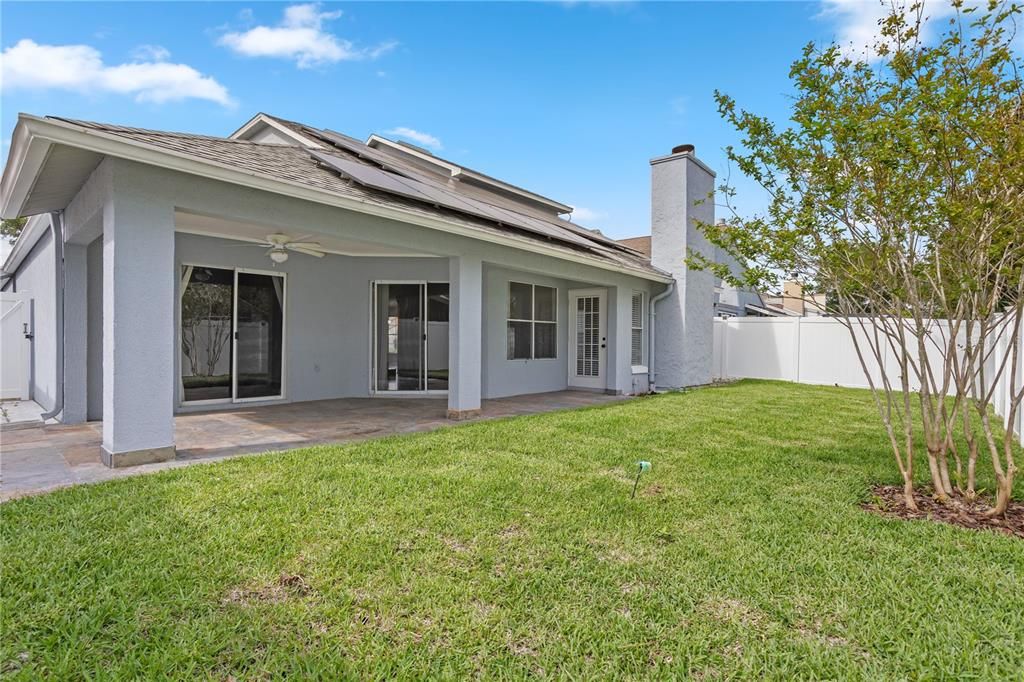 Active With Contract: $430,900 (4 beds, 2 baths, 1949 Square Feet)