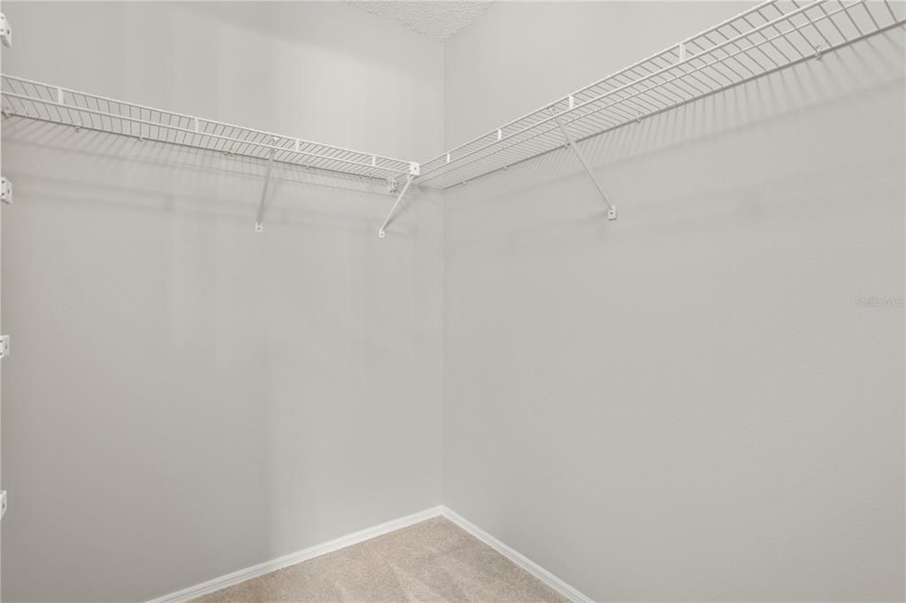 Active With Contract: $430,900 (4 beds, 2 baths, 1949 Square Feet)