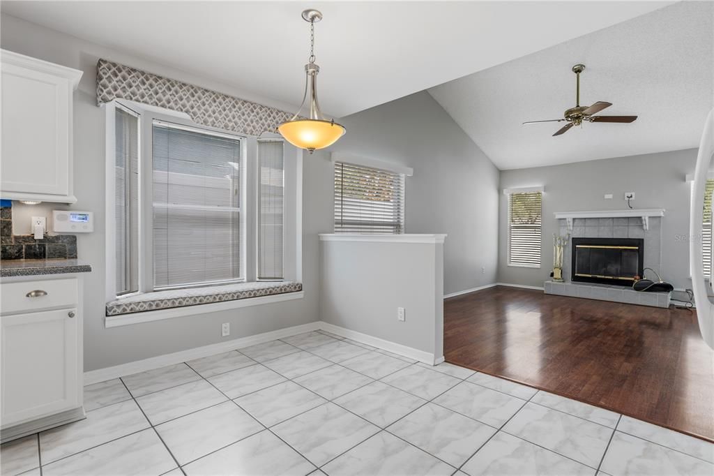 Active With Contract: $430,900 (4 beds, 2 baths, 1949 Square Feet)