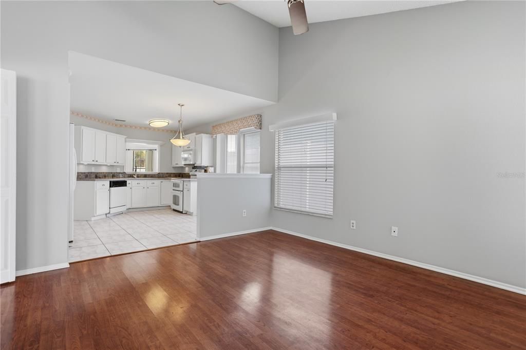Active With Contract: $430,900 (4 beds, 2 baths, 1949 Square Feet)