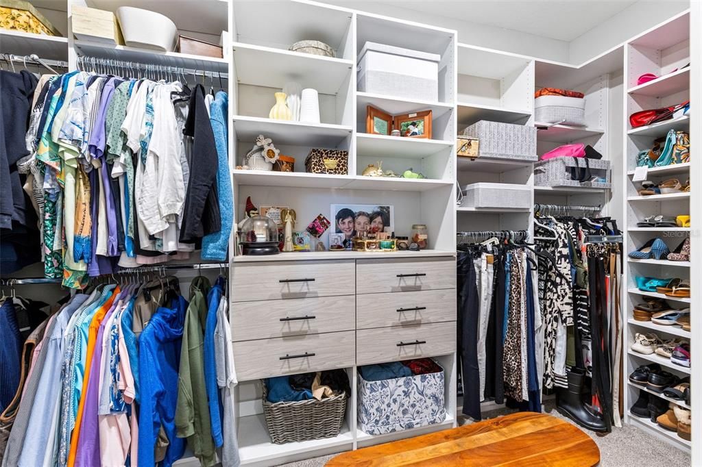 Activo con contrato: $799,000 (4 camas, 3 baños, 2683 Pies cuadrados)