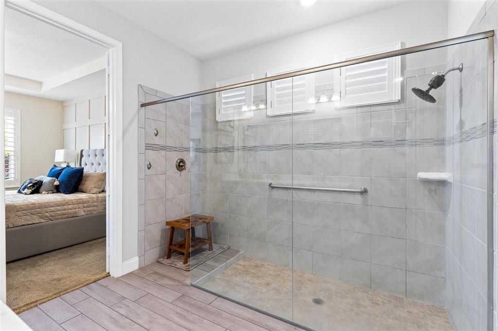 Activo con contrato: $799,000 (4 camas, 3 baños, 2683 Pies cuadrados)