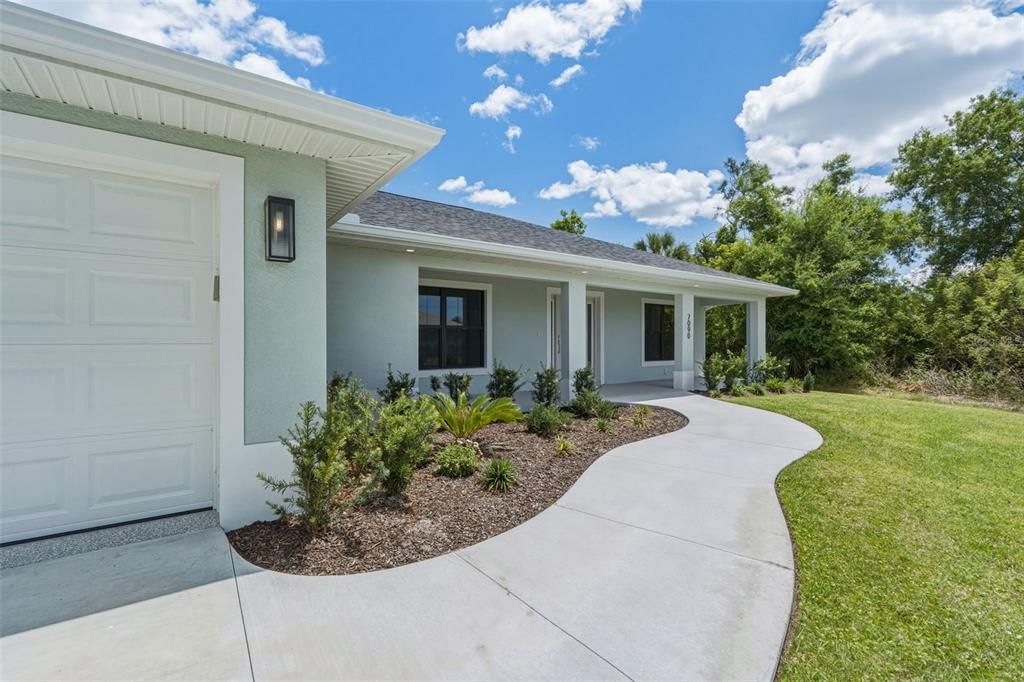 Active With Contract: $459,000 (3 beds, 2 baths, 1685 Square Feet)